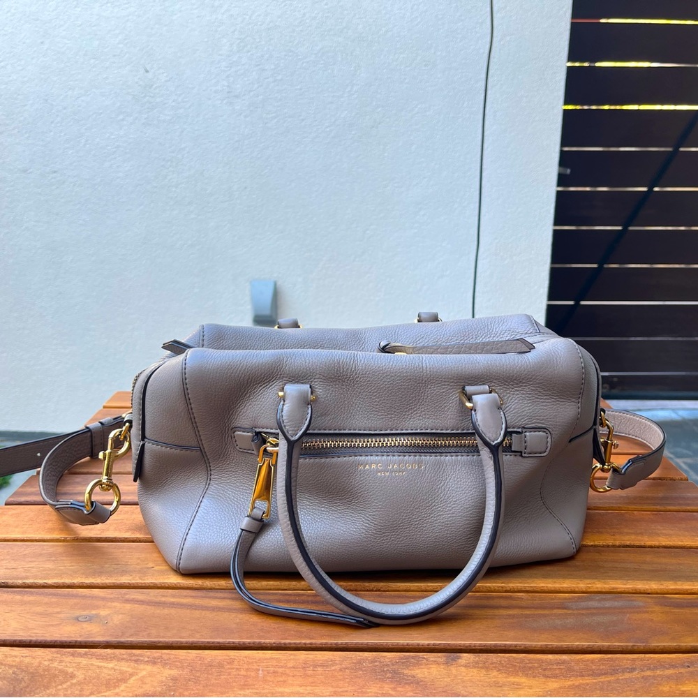 Marc Jacobs genuine calfskin leather satchel/shoulder bag